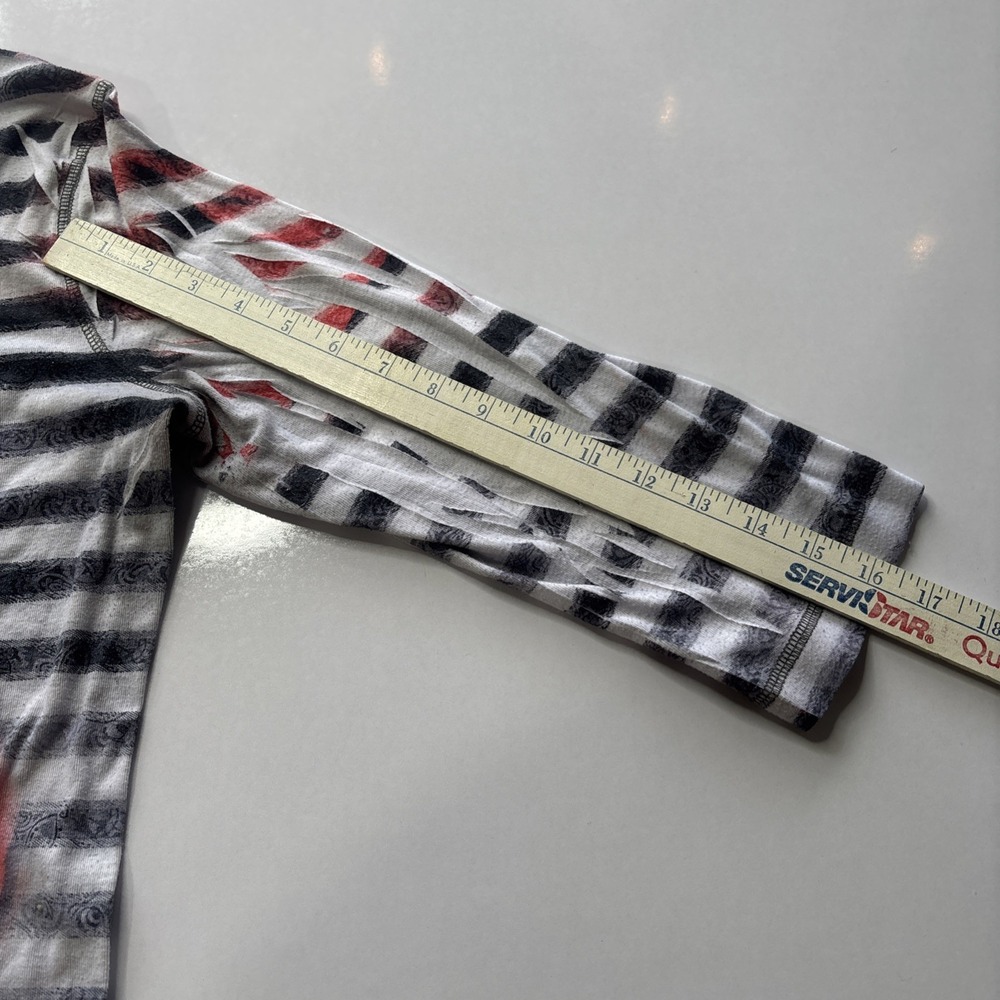 One World Black & White Striped Henley Top Hearts & Roses Print Women's Size XL - Picture 7 of 7